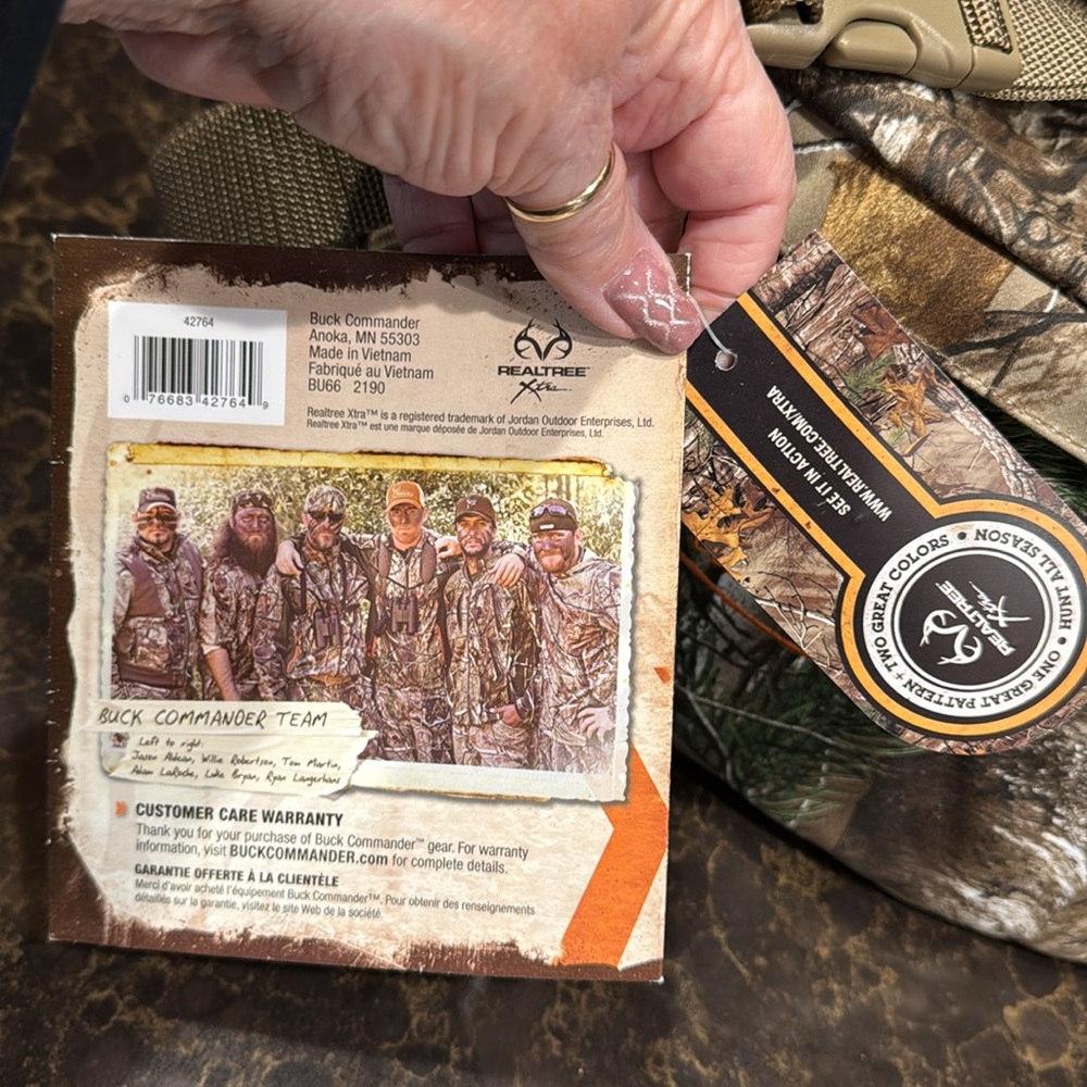 Buck Commander Cascade Ridge Realtree Camo Hip Pack!  NWT! - Picture 3 of 12
